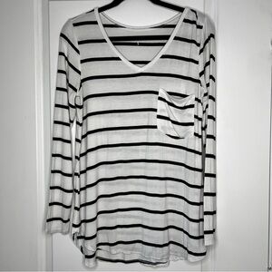Grace & Lace Striped Long Sleeve Perfect Pocket Tee V-Neck Size Small